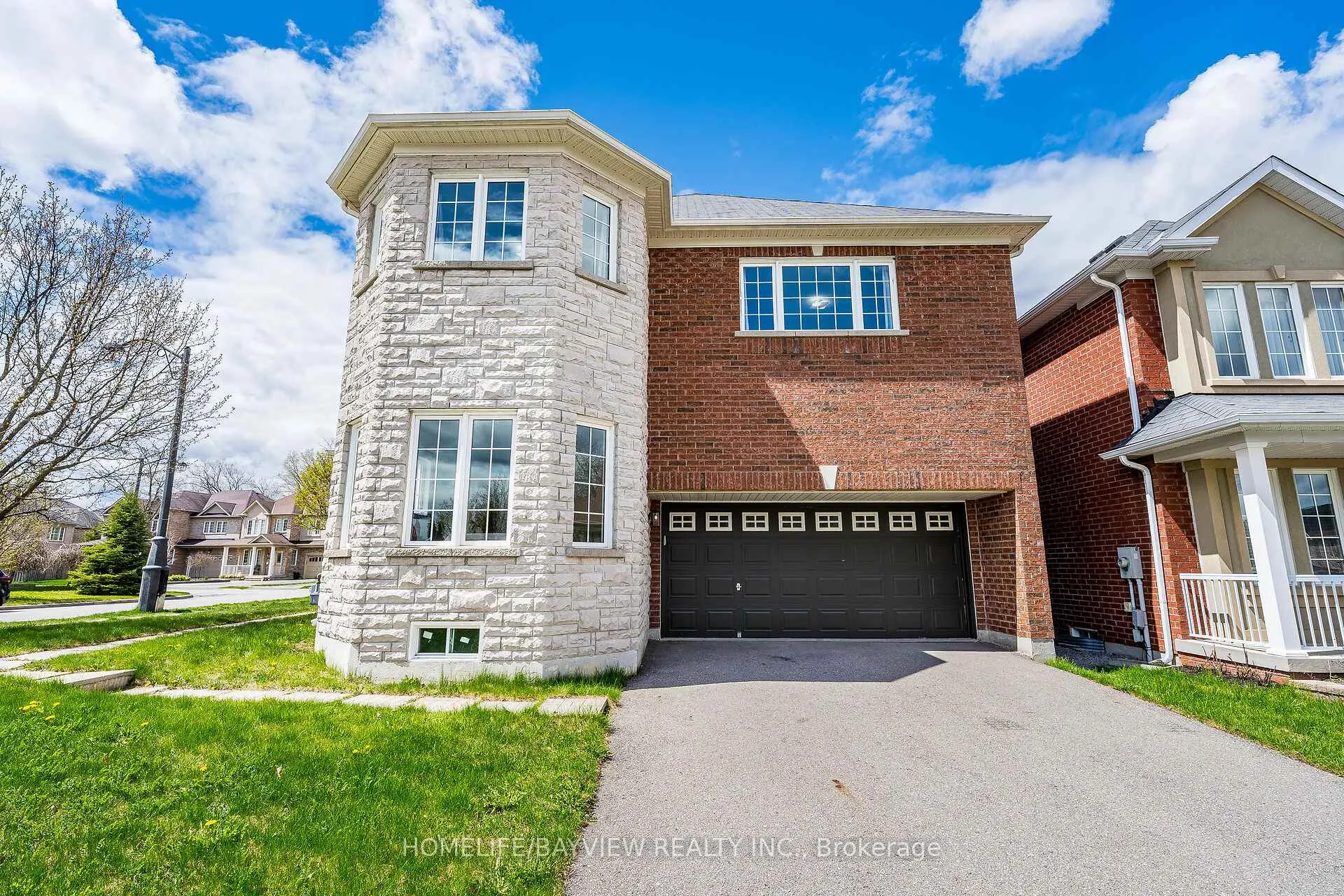Front of 212 Ray Snow Boulevard
