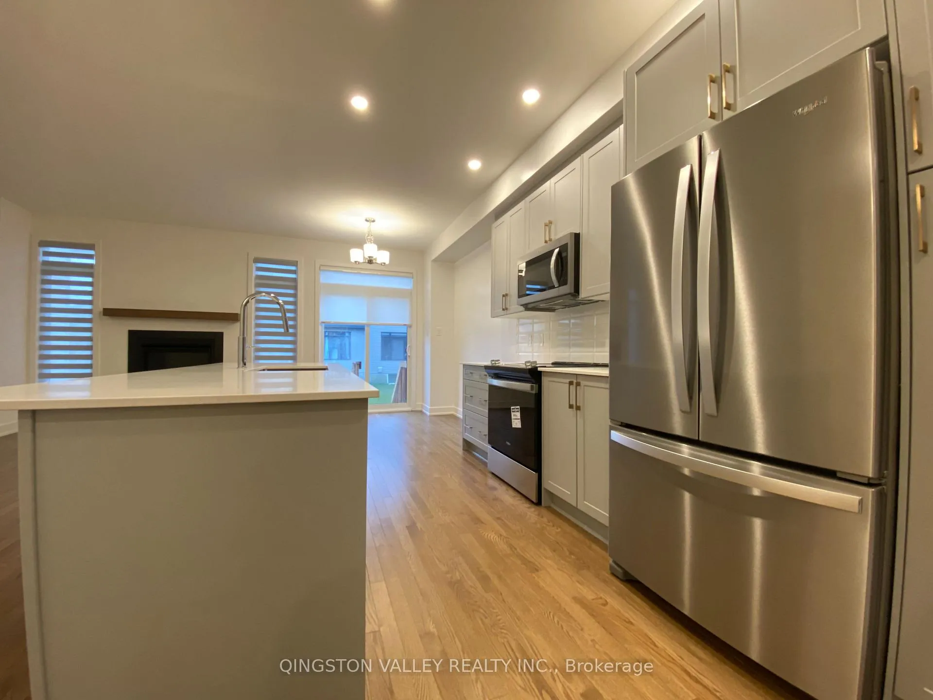 Photo 9 of 58 Overberg Way, Ottawa, Kanata - Emerald Meadows/Trailwest — HOMEH