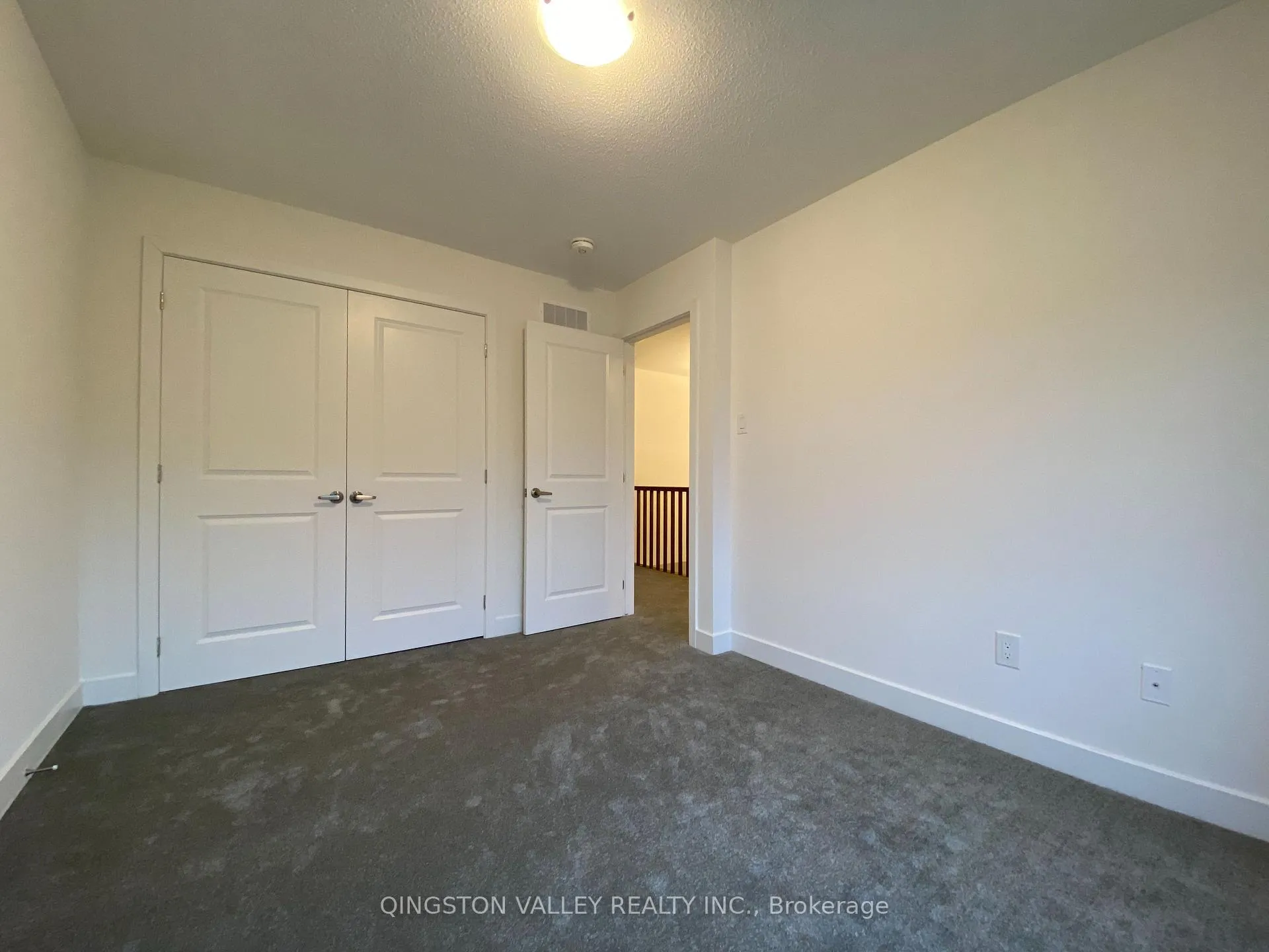 Photo 29 of 58 Overberg Way, Ottawa, Kanata - Emerald Meadows/Trailwest — HOMEH