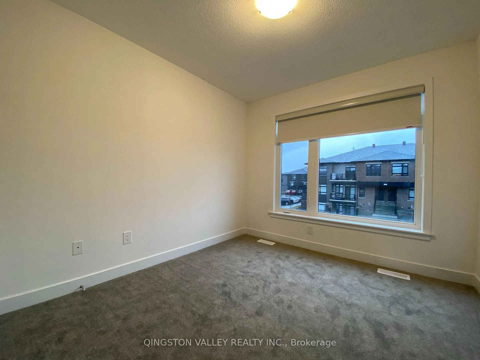 Photo 30 of 58 Overberg Way, Ottawa, Kanata - Emerald Meadows/Trailwest — HOMEH