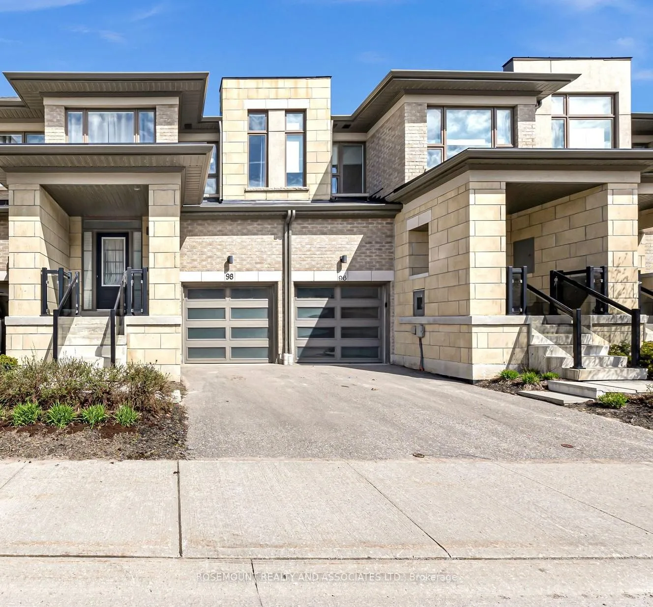 Photo 2 of 98 Donald Fleming Way, Whitby, Pringle Creek — HOMEH
