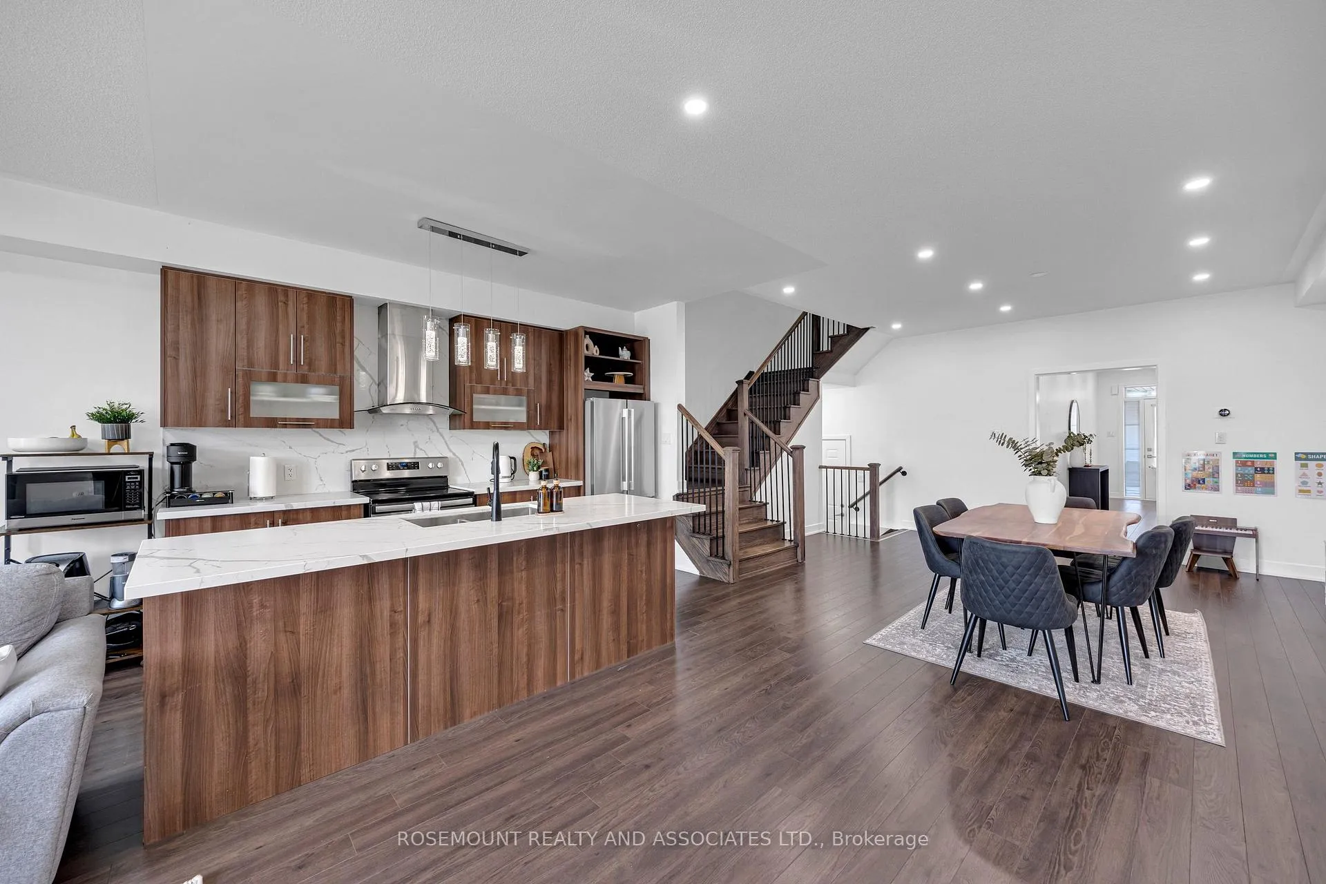 Photo 20 of 98 Donald Fleming Way, Whitby, Pringle Creek — HOMEH