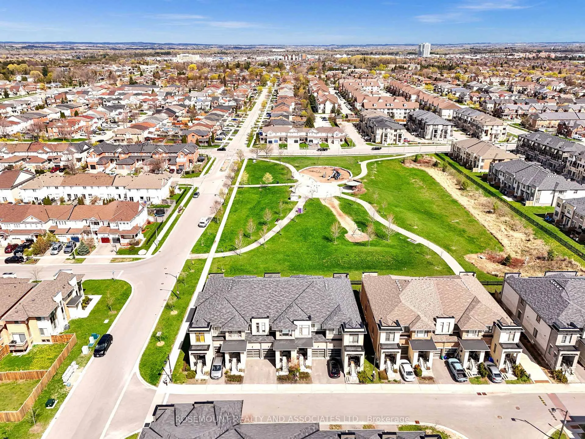 Photo 43 of 98 Donald Fleming Way, Whitby, Pringle Creek — HOMEH