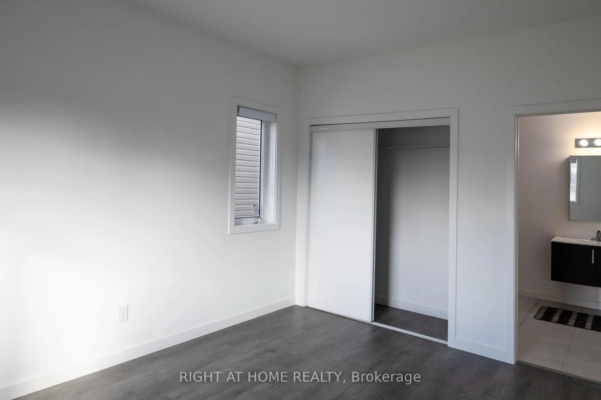 Photo 10 of 396 Chaffey Street, Welland, Lincoln/Crowland — HOMEH