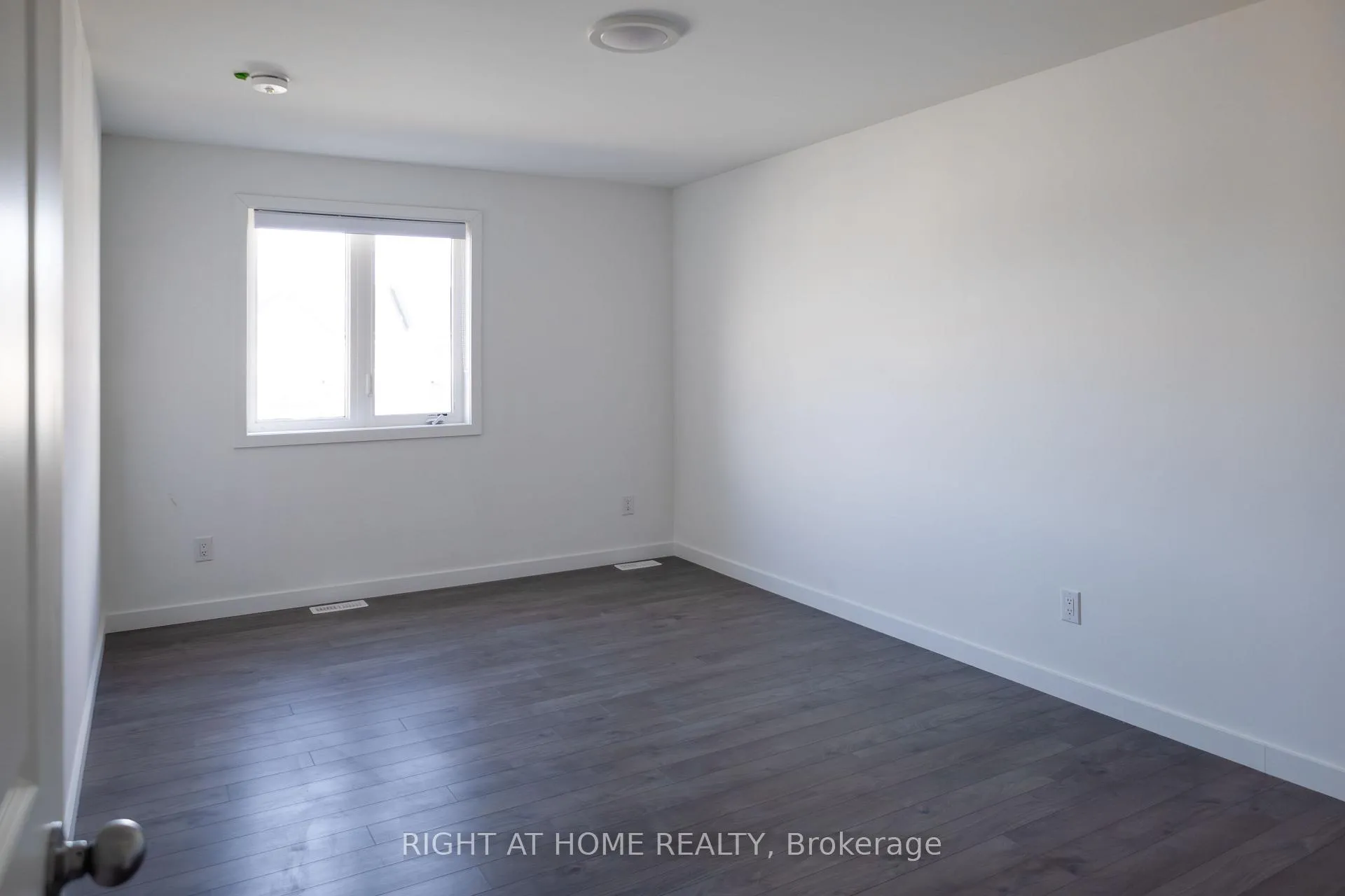 Photo 16 of 396 Chaffey Street, Welland, Lincoln/Crowland — HOMEH