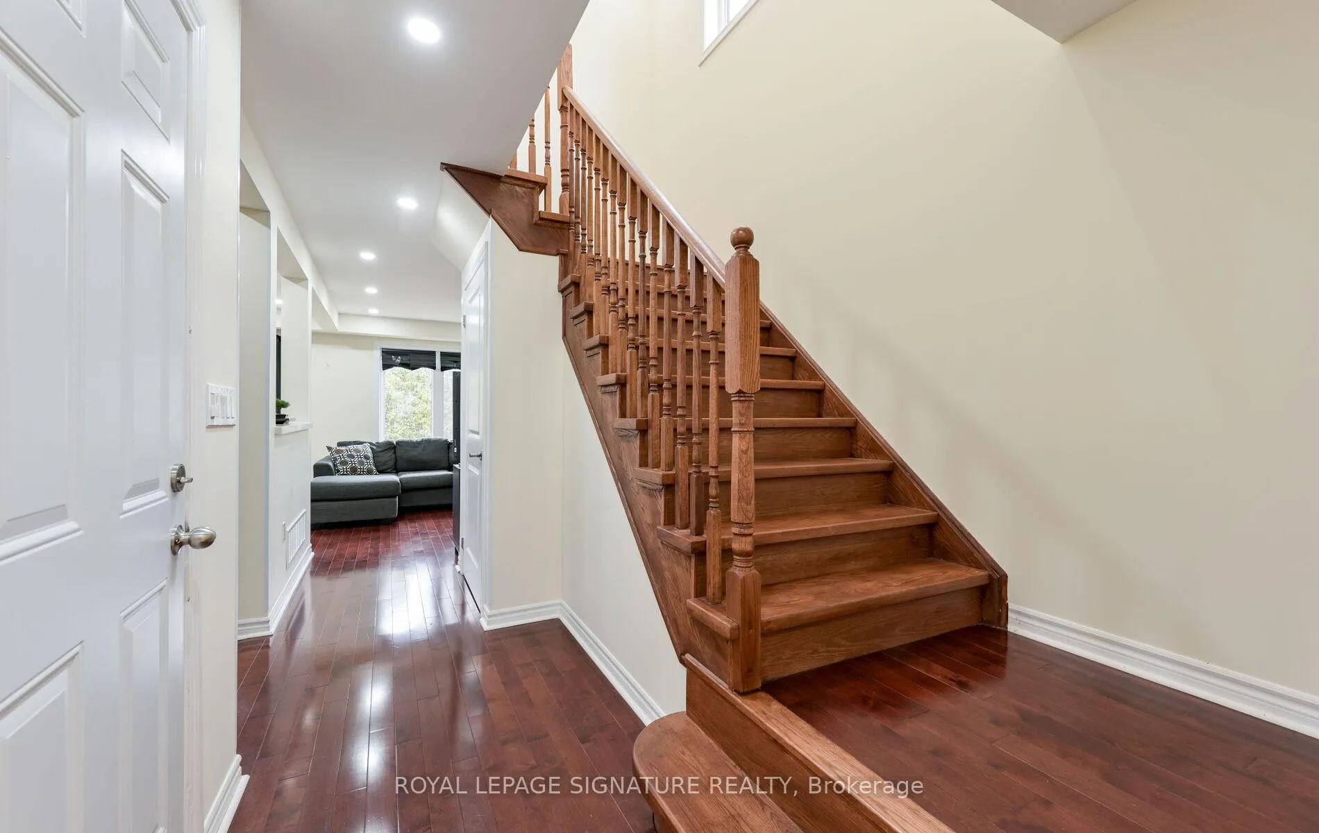 Photo 4 of 87 Todd Crescent, Southgate — HOMEH