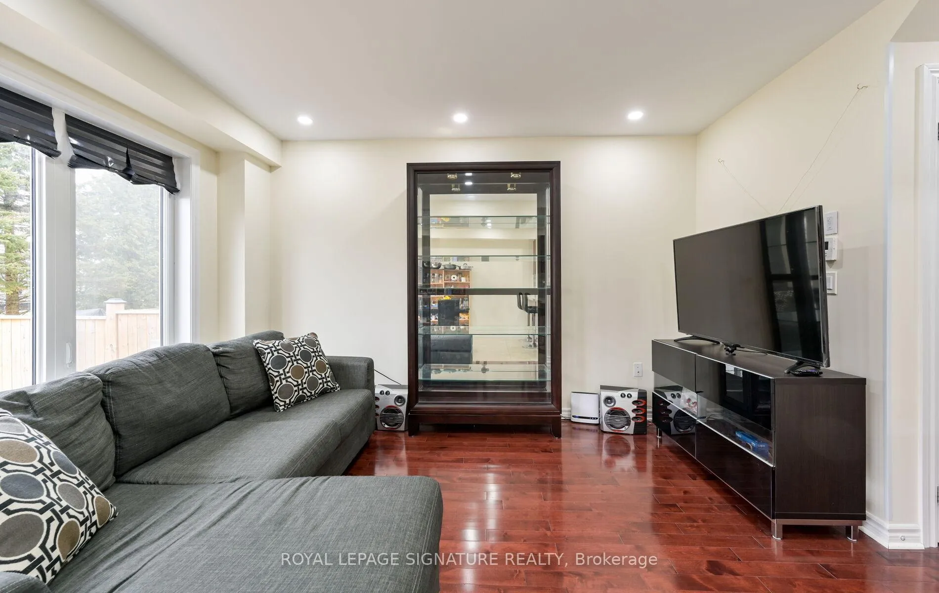 Photo 12 of 87 Todd Crescent, Southgate — HOMEH