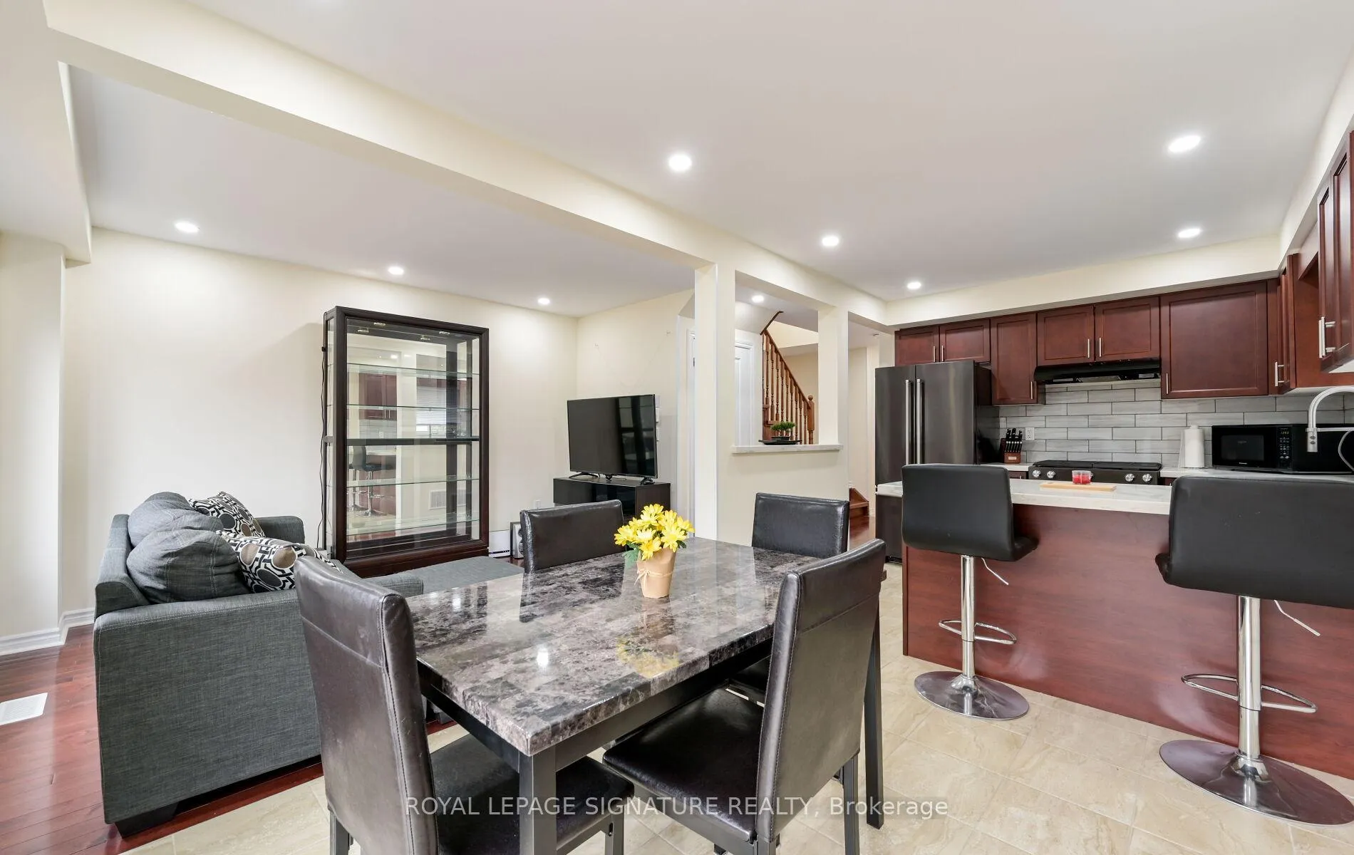 Photo 15 of 87 Todd Crescent, Southgate — HOMEH