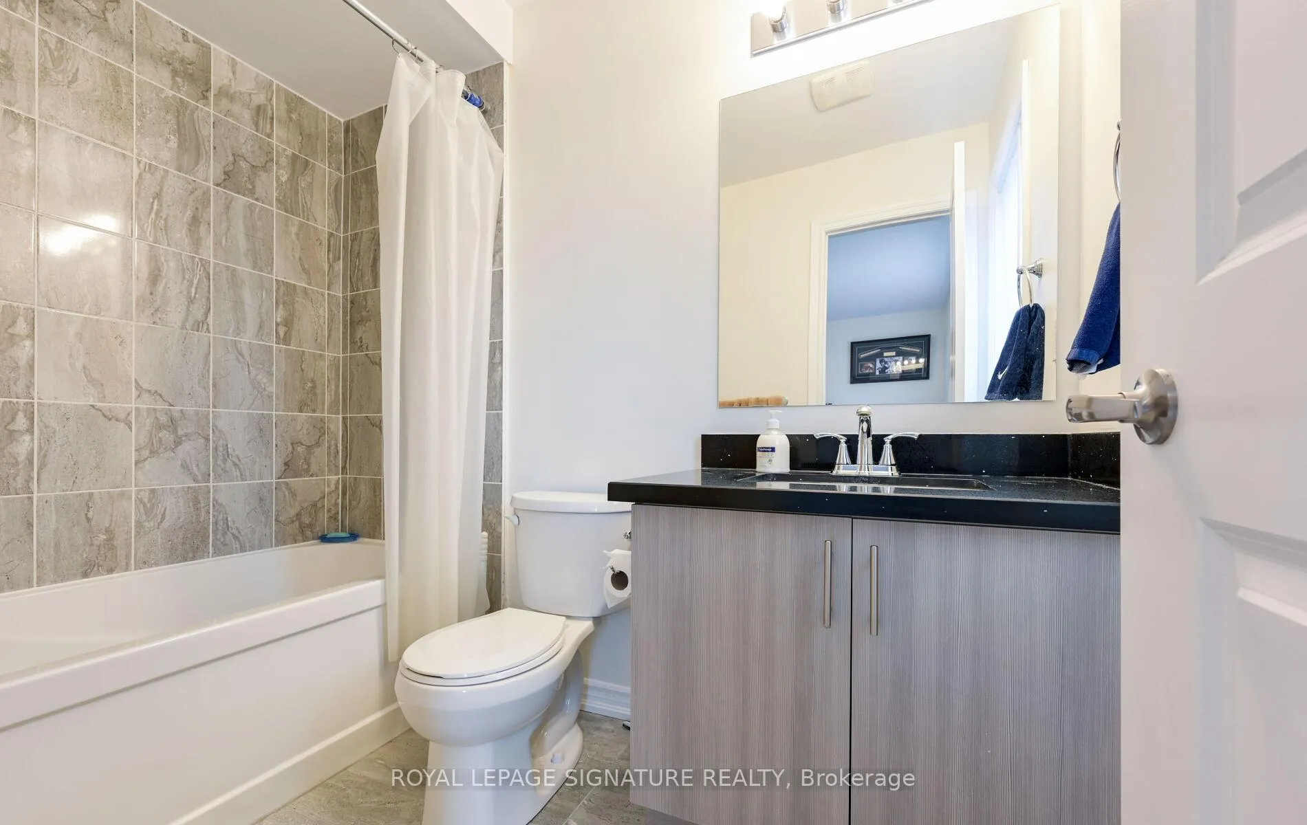 Photo 31 of 87 Todd Crescent, Southgate — HOMEH