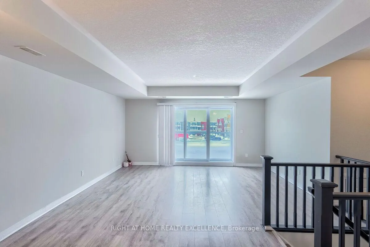 Photo 6 of Unit 7, 124 Seabrook Drive, Kitchener, Huron Park — HOMEH