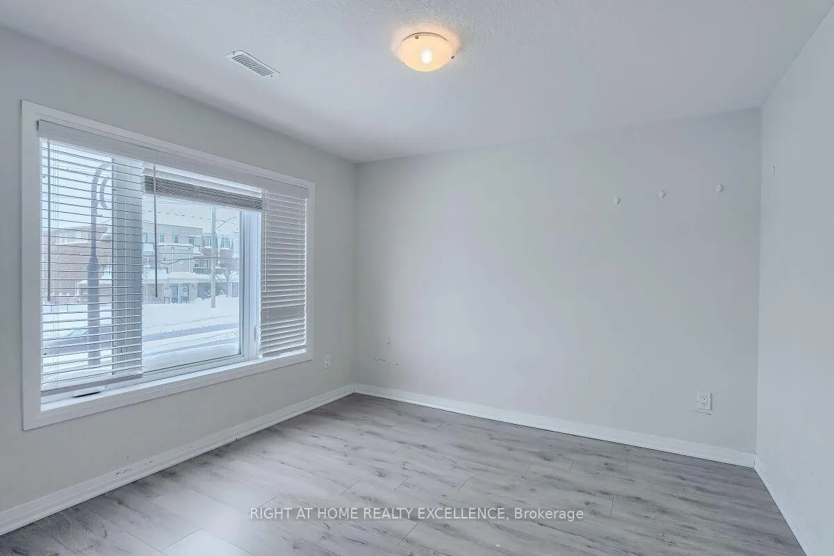 Photo 18 of Unit 7, 124 Seabrook Drive, Kitchener, Huron Park — HOMEH
