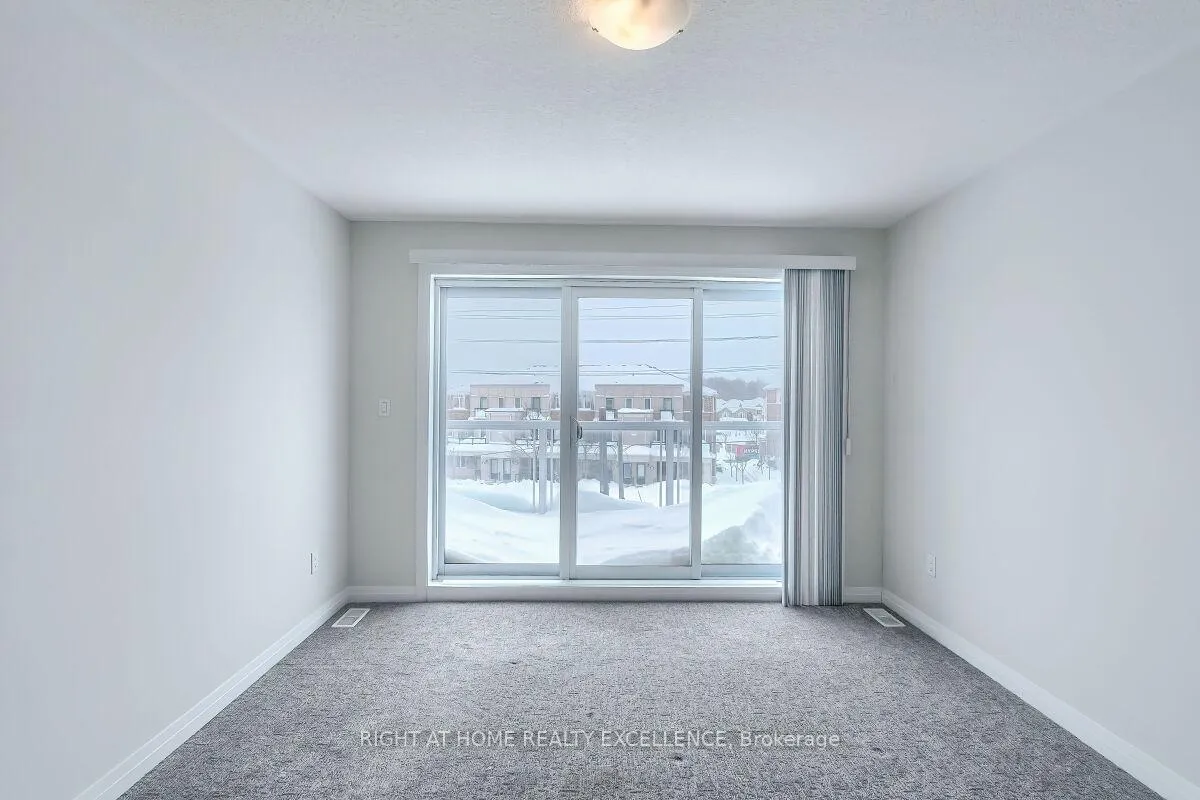 Photo 23 of Unit 7, 124 Seabrook Drive, Kitchener, Huron Park — HOMEH