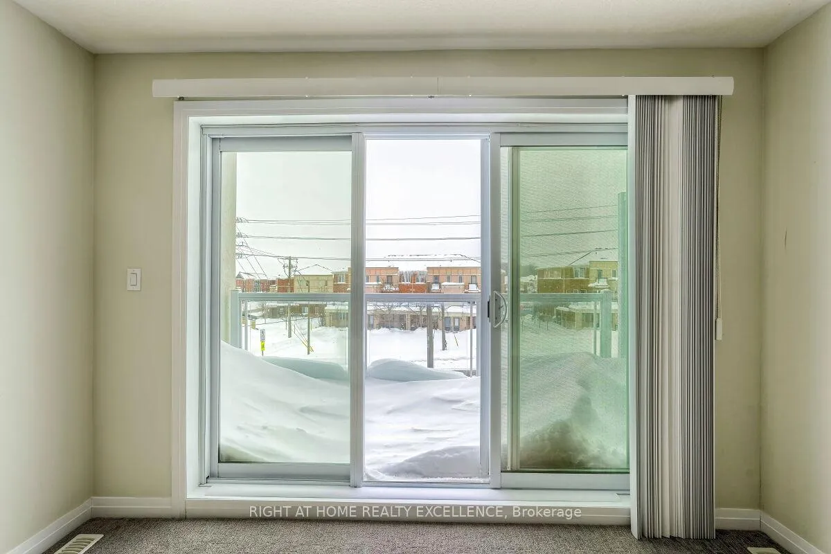 Photo 24 of Unit 7, 124 Seabrook Drive, Kitchener, Huron Park — HOMEH