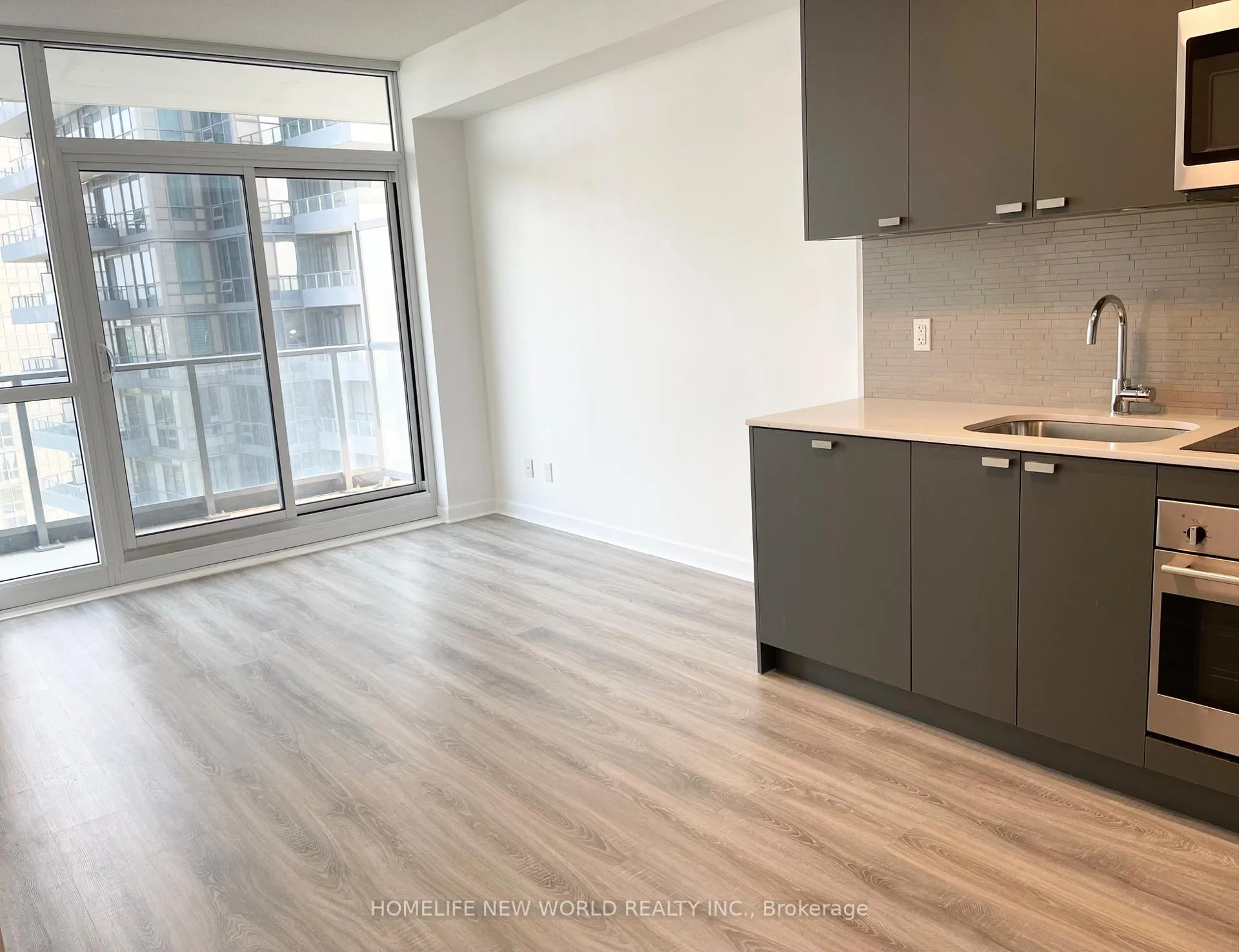 Photo 5 of Unit 1503, 56 Forest Manor Road, North York, Henry Farm — HOMEH