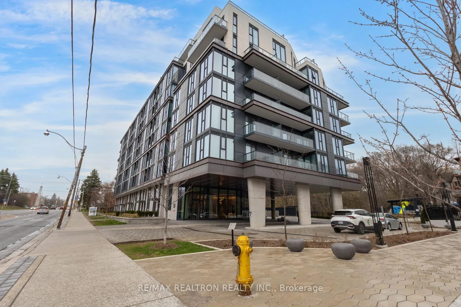 Photo of Unit 416, 250 Lawrence Avenue W