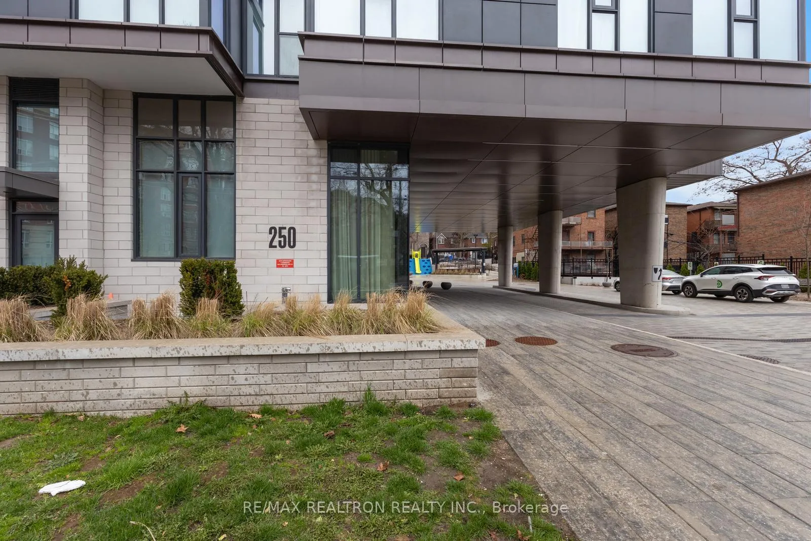 Photo 4 of Unit 416, 250 Lawrence Avenue W, Toronto, Lawrence Park North — HOMEH