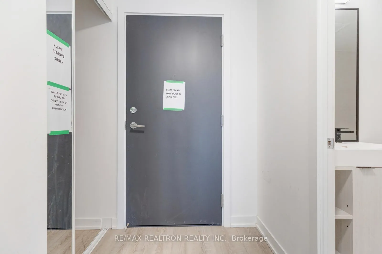 Photo 10 of Unit 416, 250 Lawrence Avenue W, Toronto, Lawrence Park North — HOMEH