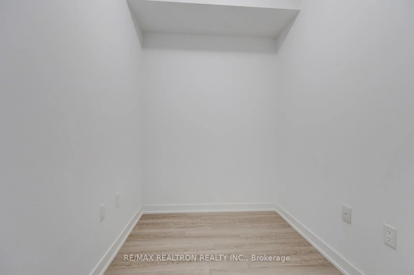 Photo 14 of Unit 416, 250 Lawrence Avenue W, Toronto, Lawrence Park North — HOMEH