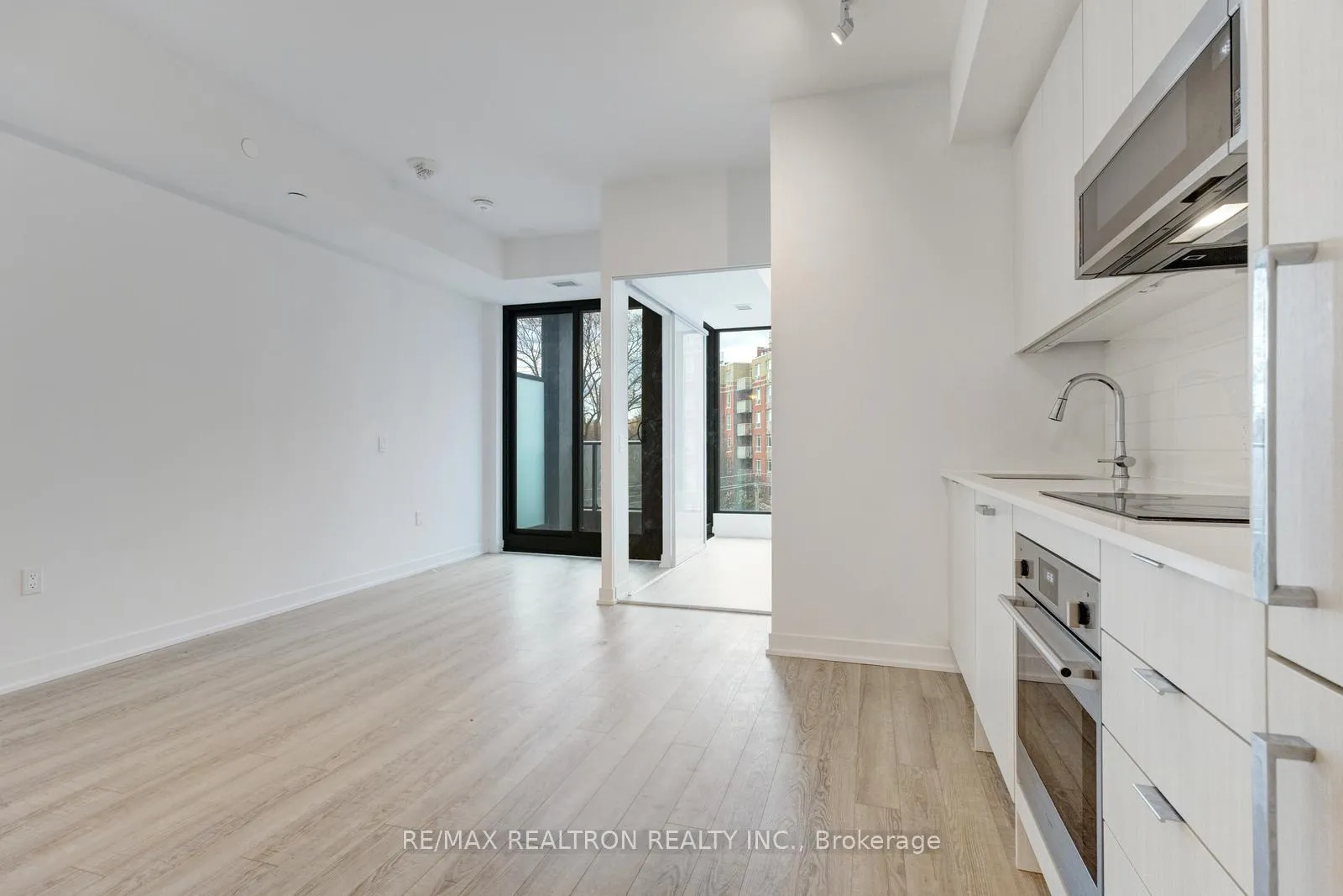 Photo 16 of Unit 416, 250 Lawrence Avenue W, Toronto, Lawrence Park North — HOMEH