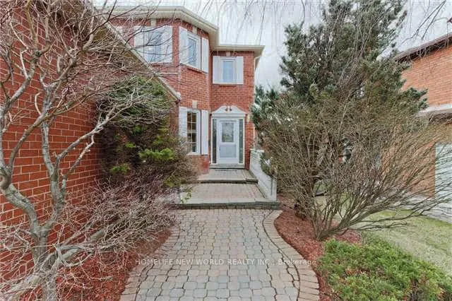 Photo 2 of 68 Militia Trail, Markham, Buttonville — HOMEH