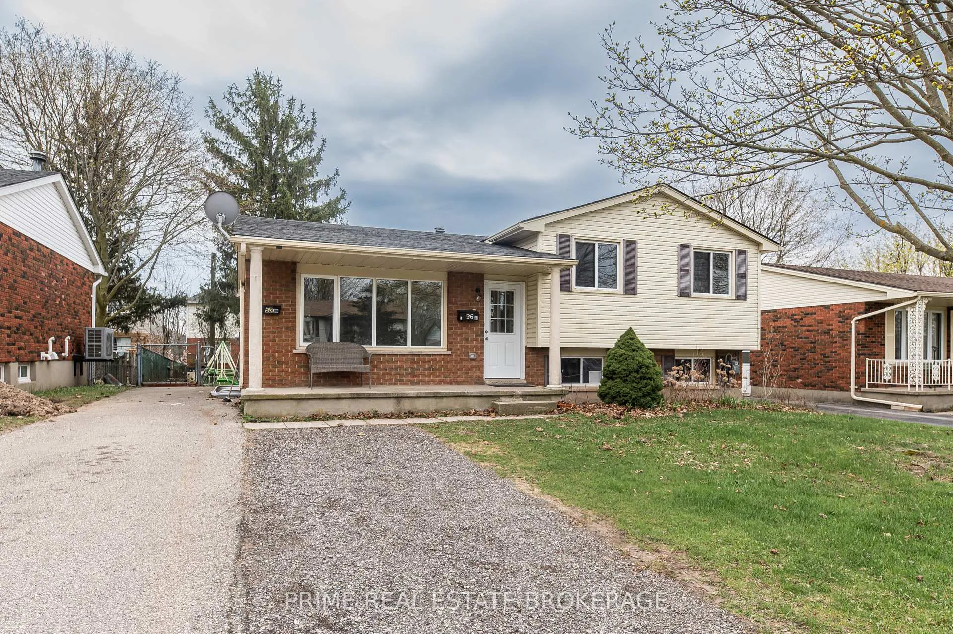 Photo 3 of 56 Leger Avenue, St. Thomas — HOMEH
