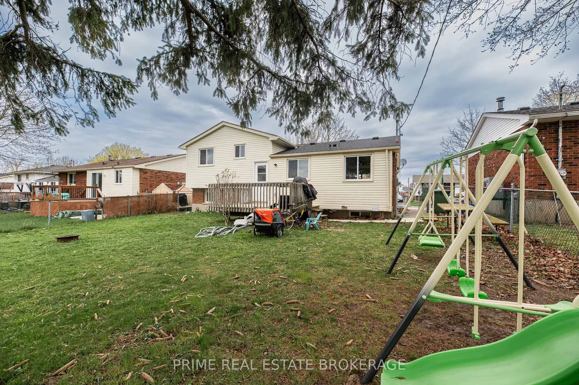 Photo 6 of 56 Leger Avenue, St. Thomas — HOMEH