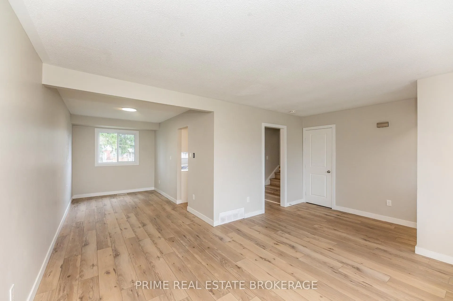 Photo 13 of 56 Leger Avenue, St. Thomas — HOMEH