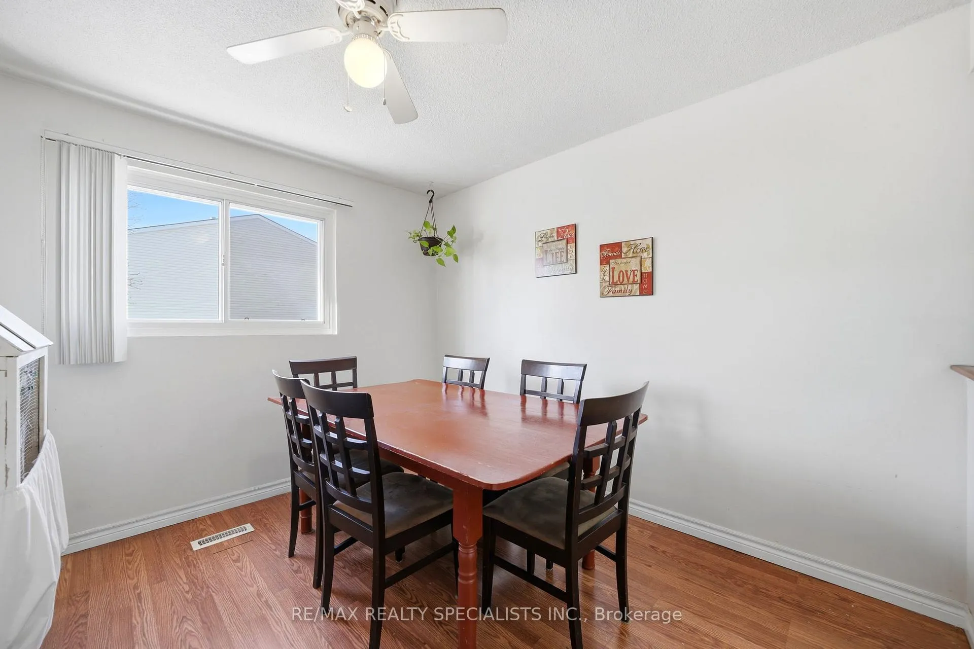 Photo 14 of 24 Lincoln Court E, Brampton, Bramalea West Industrial — HOMEH