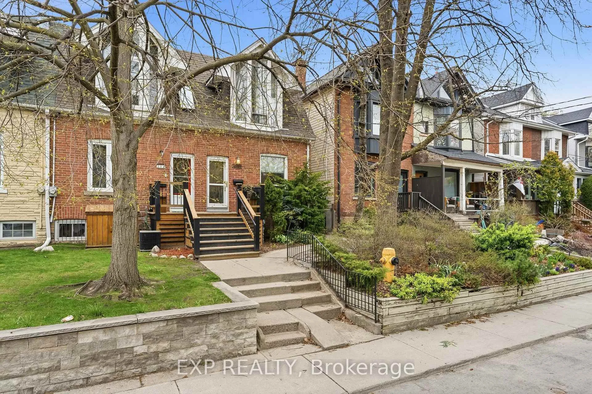 Photo 3 of 302 Bain Avenue, Toronto, Blake-Jones — HOMEH