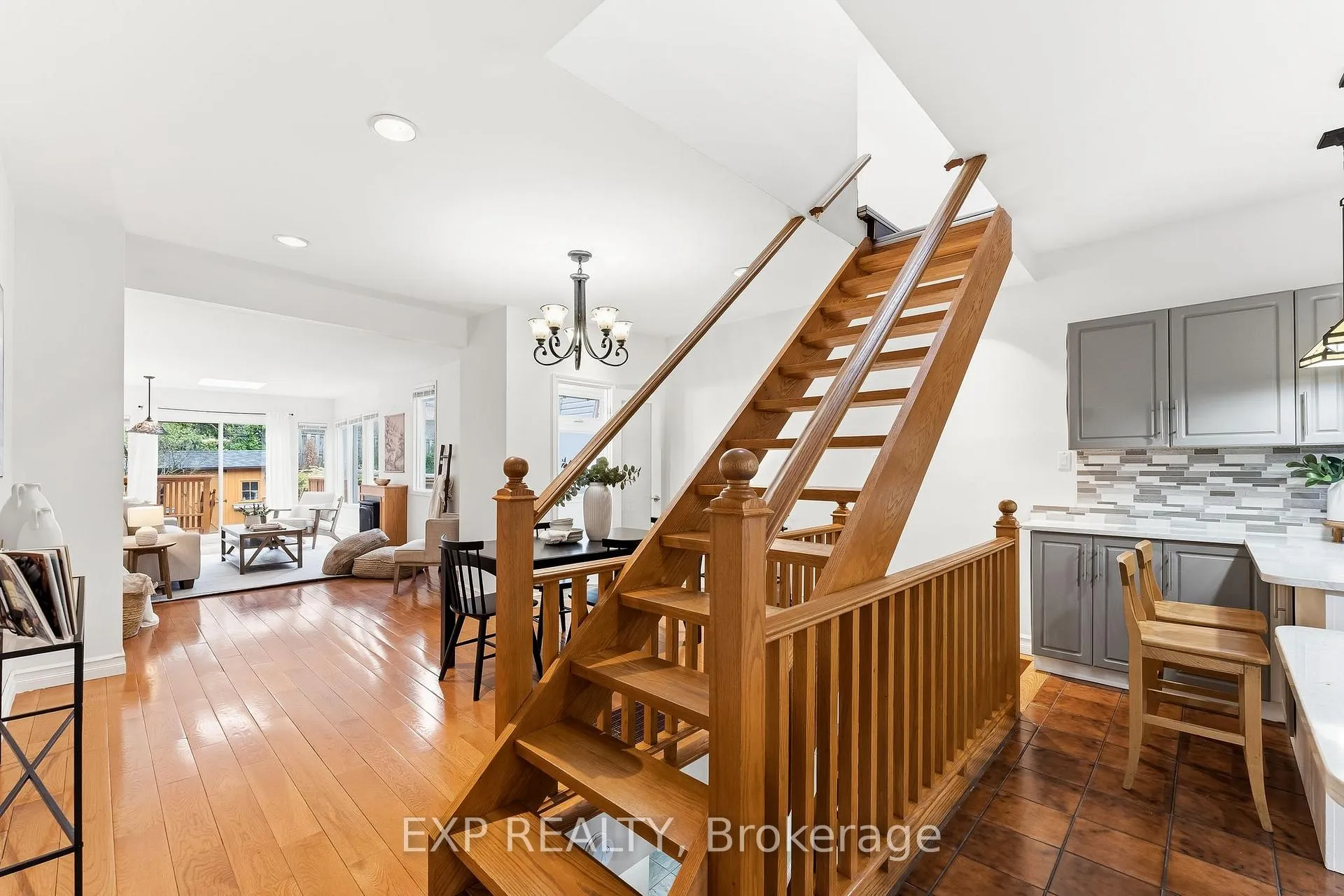 Photo 18 of 302 Bain Avenue, Toronto, Blake-Jones — HOMEH
