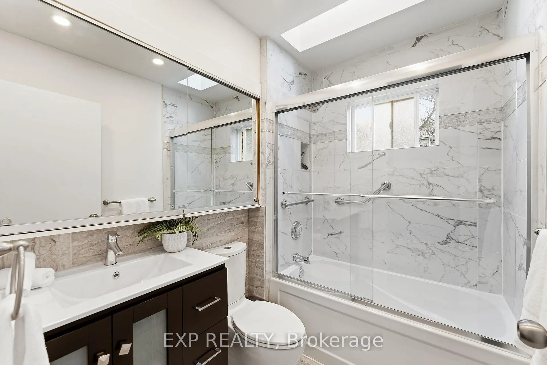 Photo 20 of 302 Bain Avenue, Toronto, Blake-Jones — HOMEH