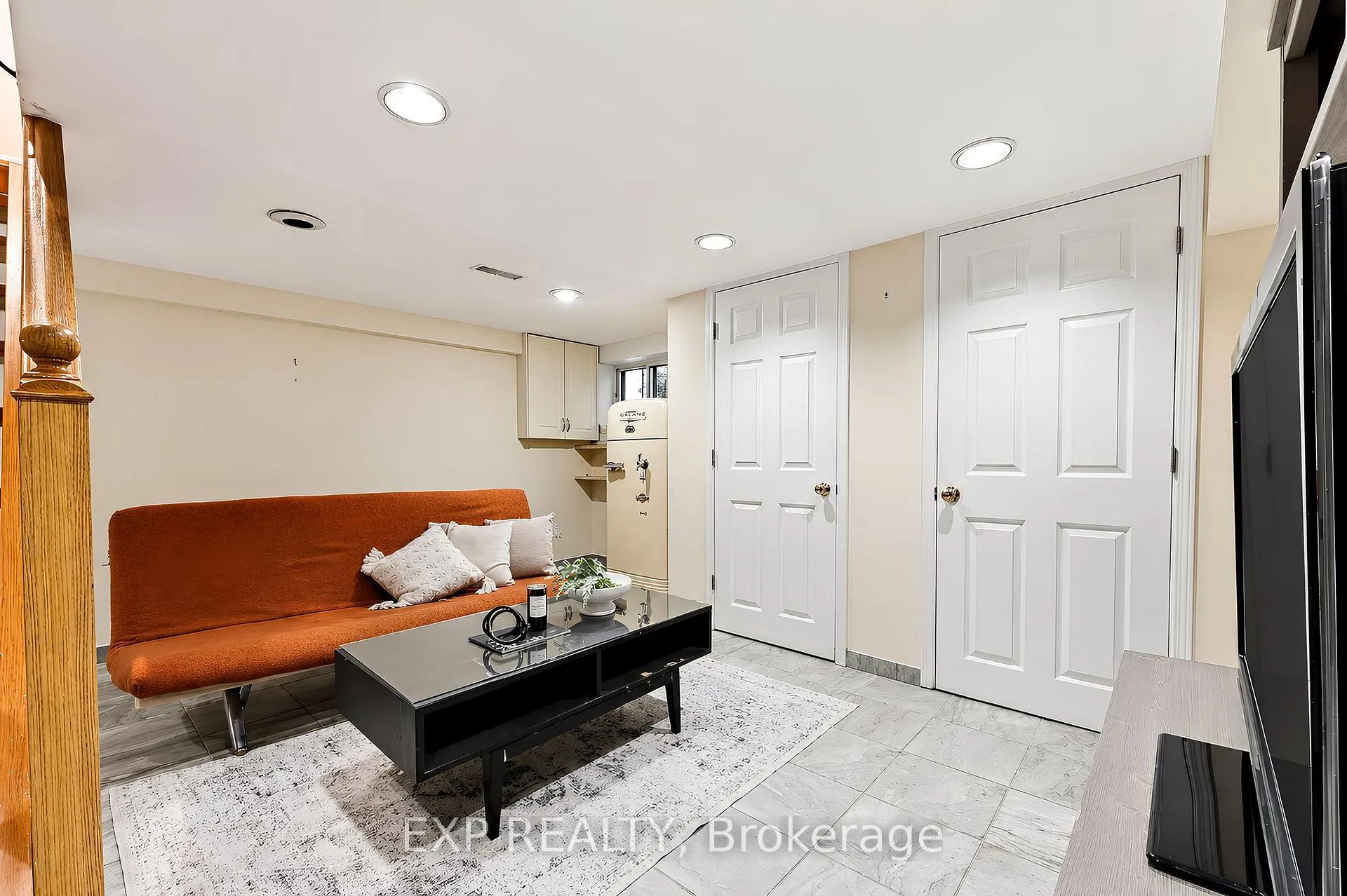 Photo 24 of 302 Bain Avenue, Toronto, Blake-Jones — HOMEH