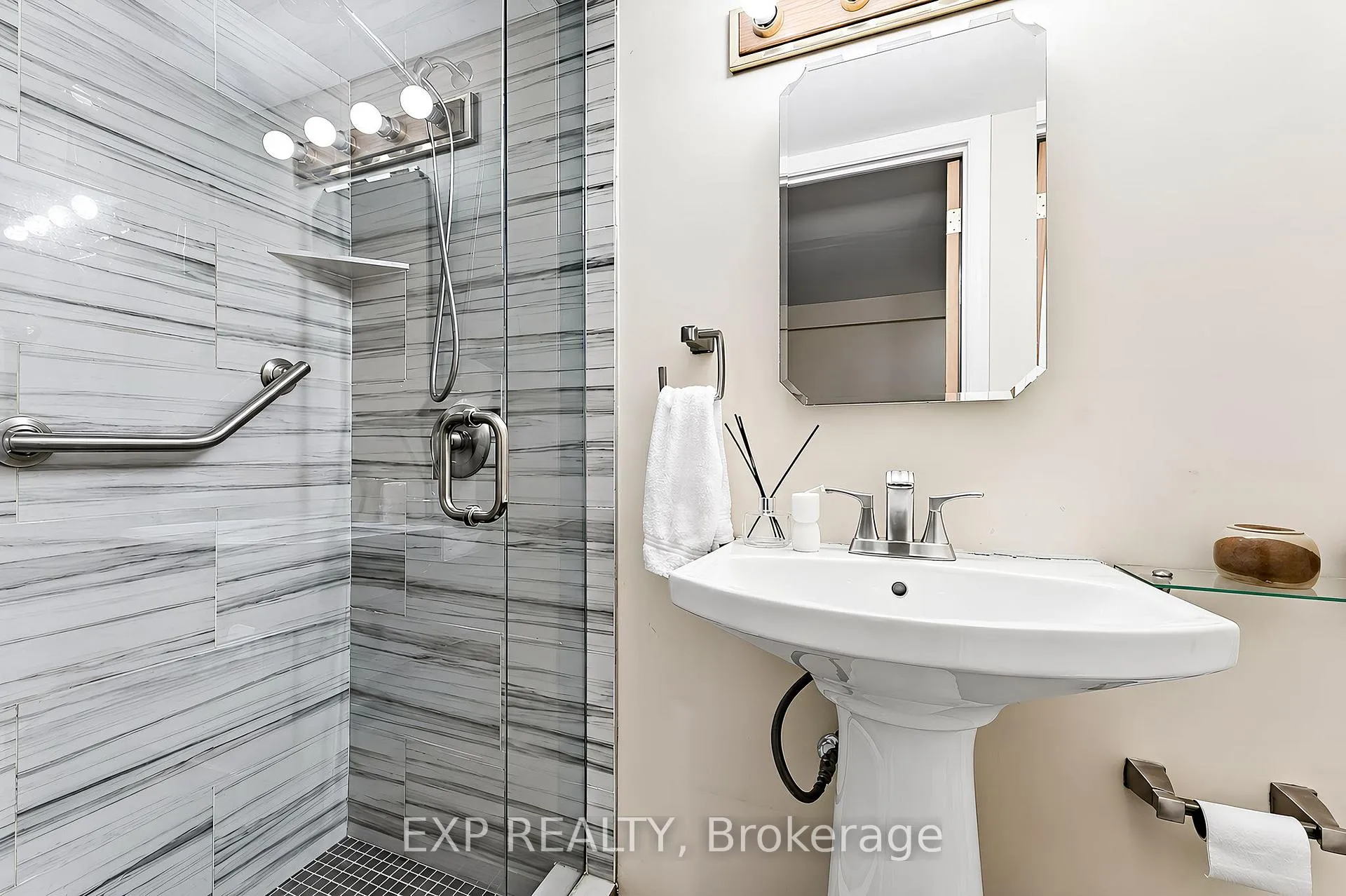 Photo 28 of 302 Bain Avenue, Toronto, Blake-Jones — HOMEH