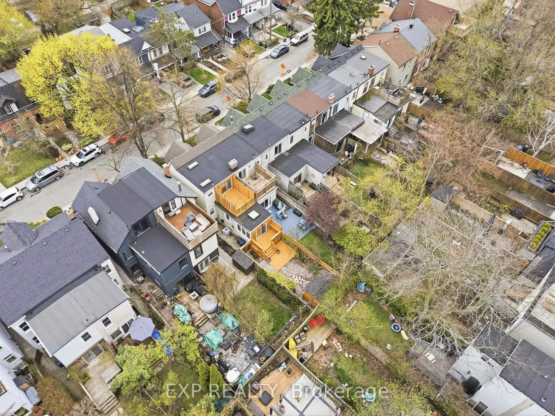 Photo 36 of 302 Bain Avenue, Toronto, Blake-Jones — HOMEH