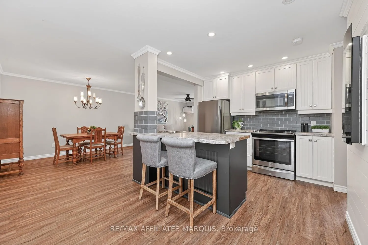 Photo 3 of Unit 104, 10 Armstrong Drive, Smiths Falls — HOMEH