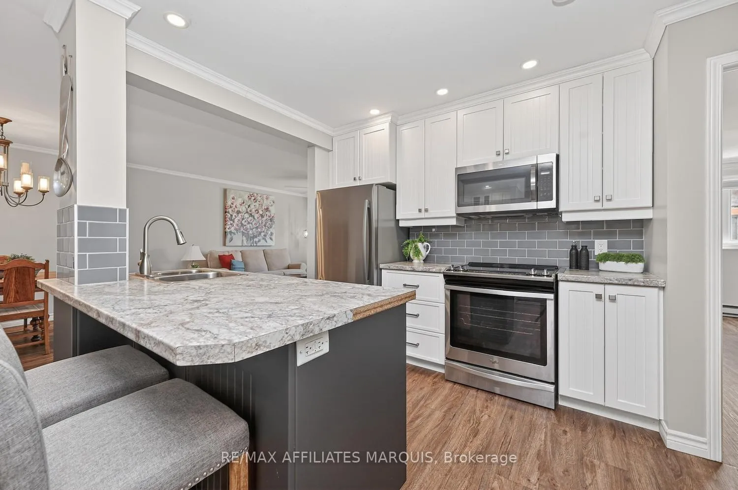 Photo 7 of Unit 104, 10 Armstrong Drive, Smiths Falls — HOMEH