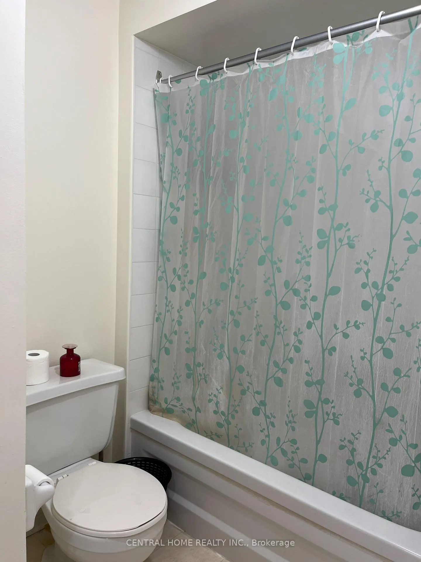 Photo 20 of 10 Cedarhurst Drive, Richmond Hill, Devonsleigh — HOMEH