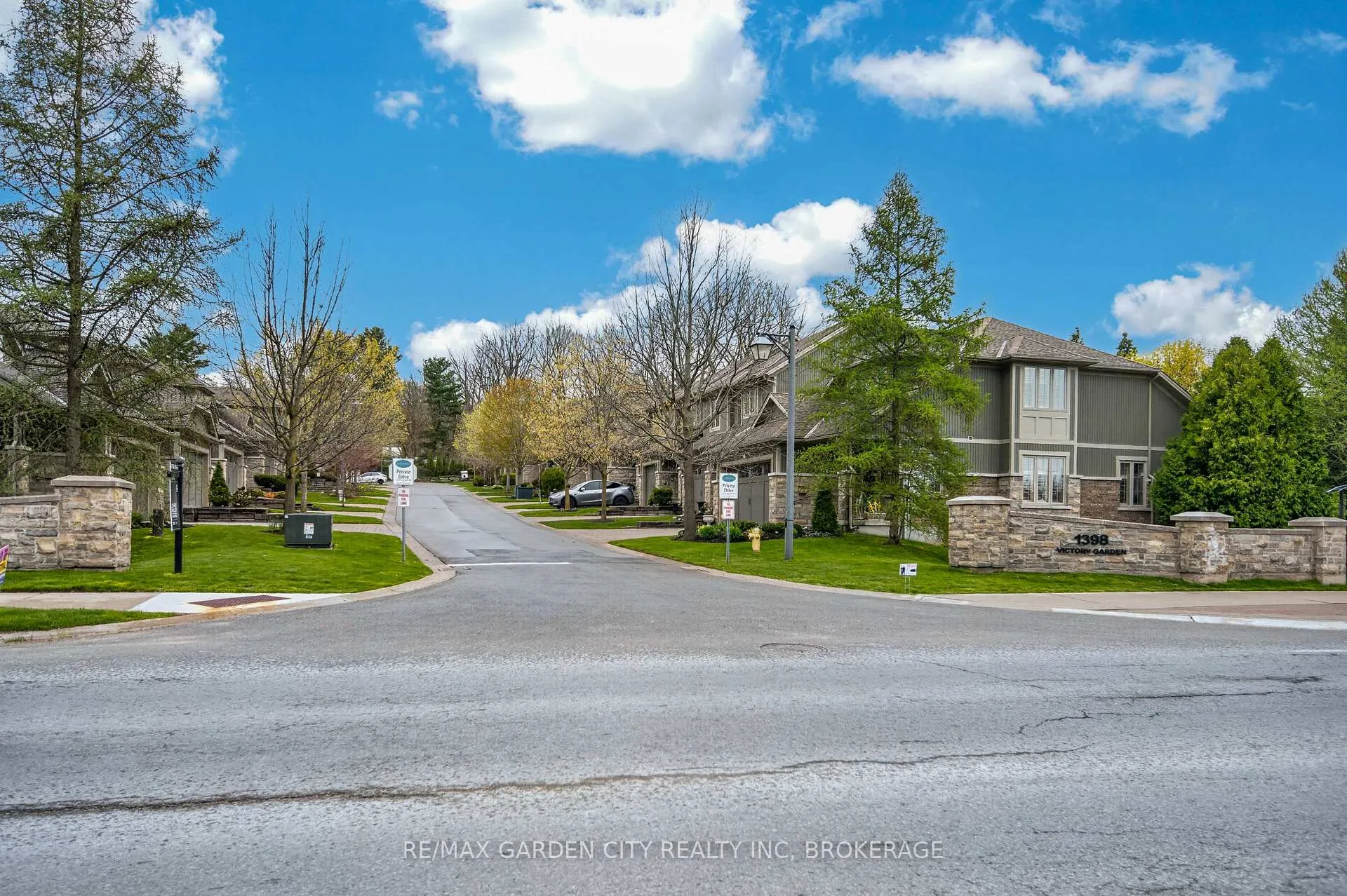 Photo 4 of Unit 13, 1398 Pelham Street, Pelham, Fonthill — HOMEH
