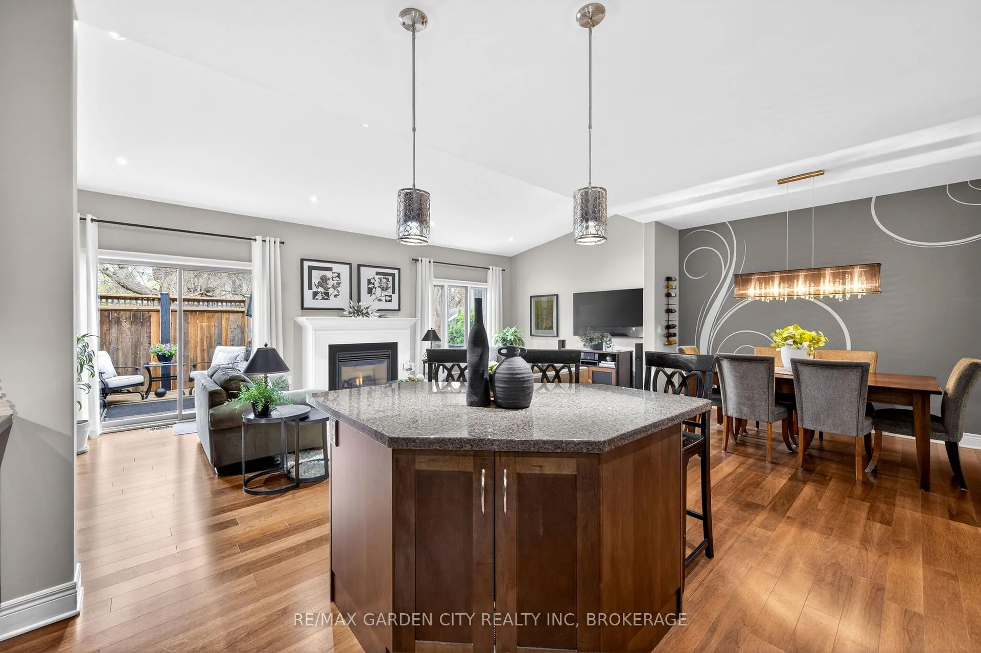Photo 16 of Unit 13, 1398 Pelham Street, Pelham, Fonthill — HOMEH