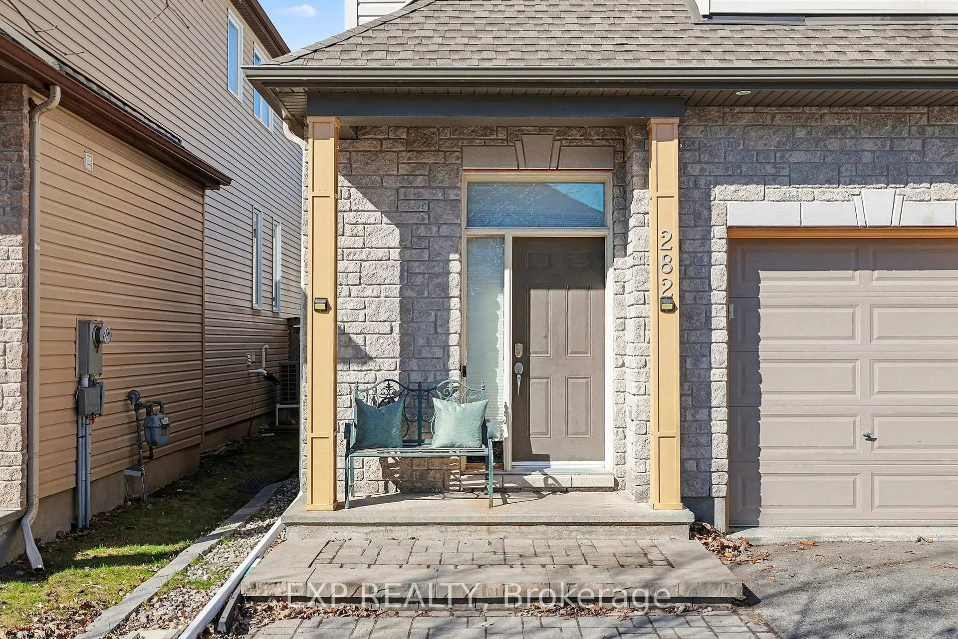 Photo 2 of 282 Broxburn Crescent, Ottawa, Barrhaven - Heritage Park — HOMEH