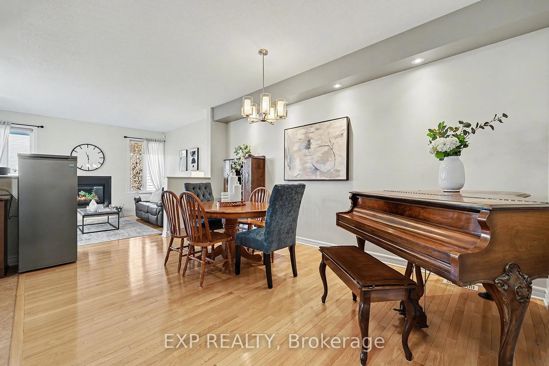 Photo 7 of 282 Broxburn Crescent, Ottawa, Barrhaven - Heritage Park — HOMEH
