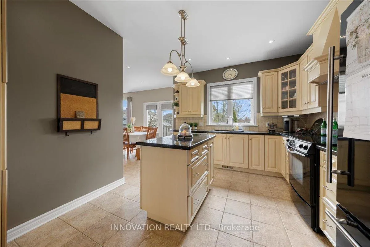 Photo 8 of 63 Cinnabar Way, Ottawa, Stittsville (Central) — HOMEH