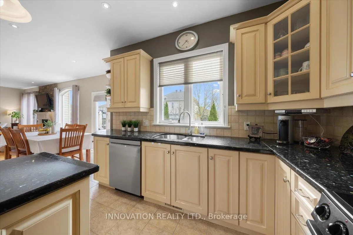 Photo 9 of 63 Cinnabar Way, Ottawa, Stittsville (Central) — HOMEH