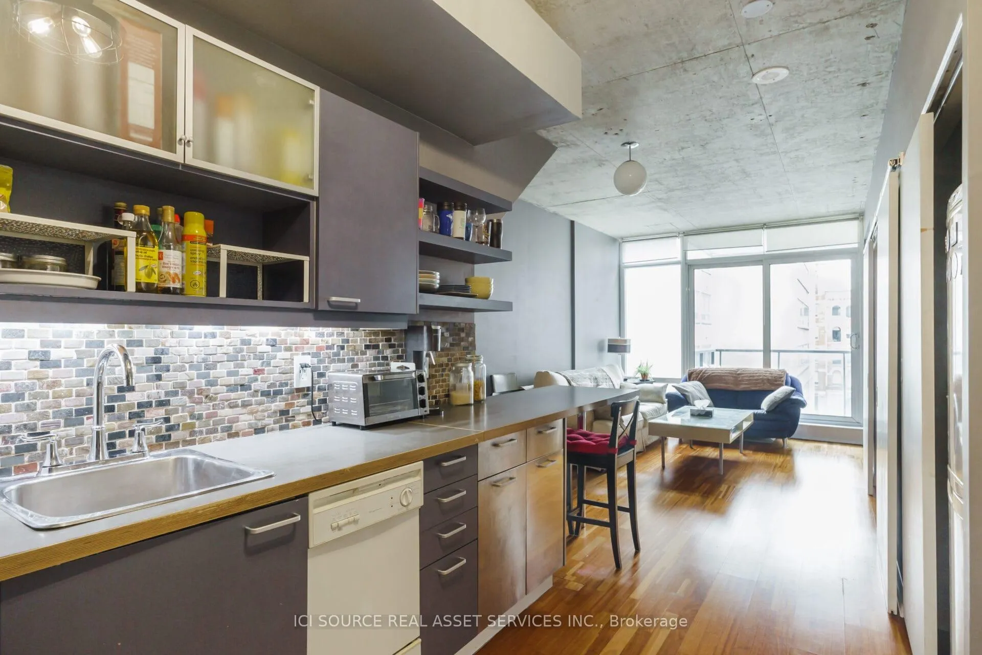 Photo 8 of Unit 537, 333 Adelaide Street E, Toronto, Moss Park — HOMEH