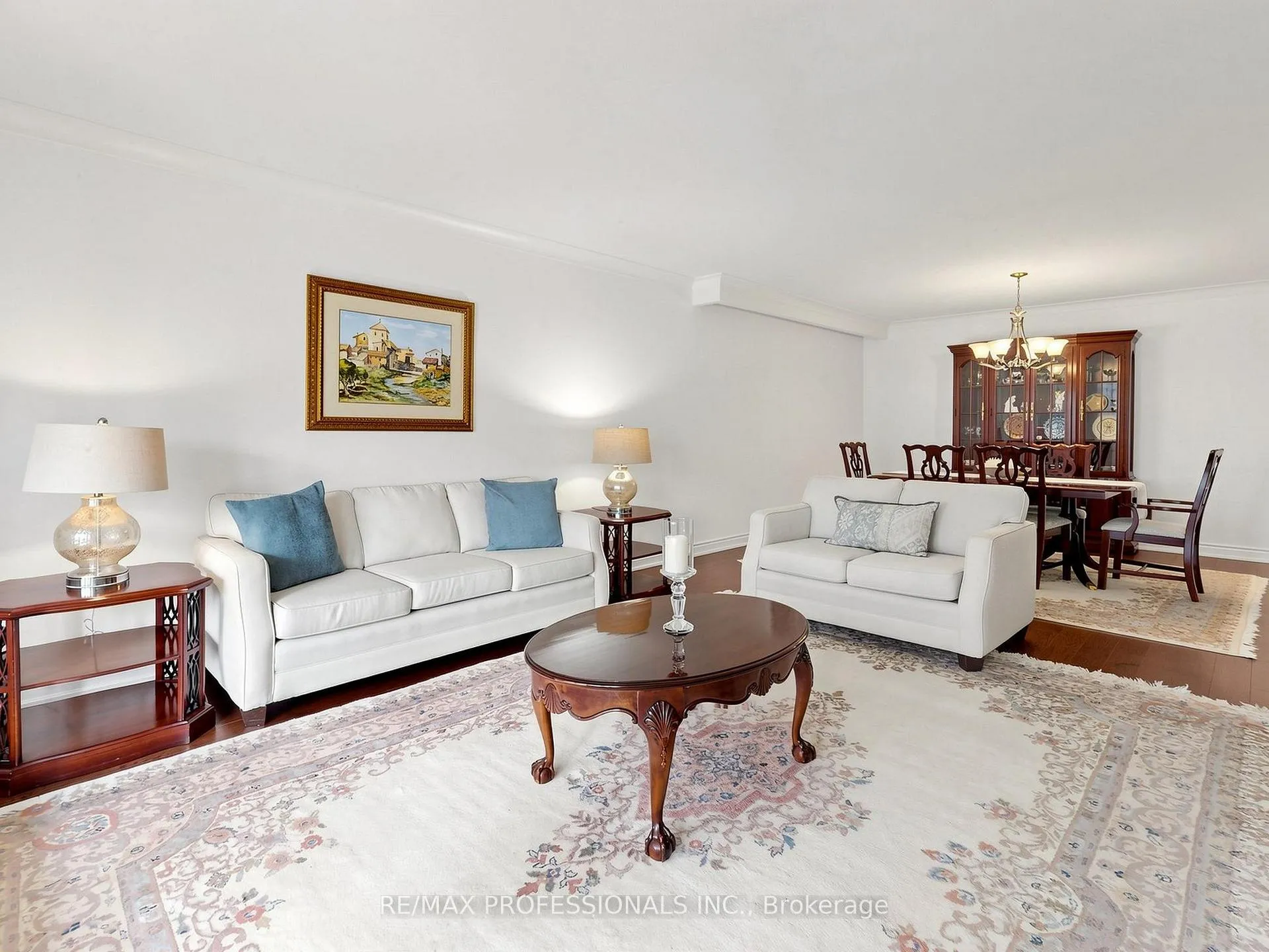Photo 5 of 5 Muirdale Avenue, Etobicoke, Willowridge-Martingrove-Richview — HOMEH