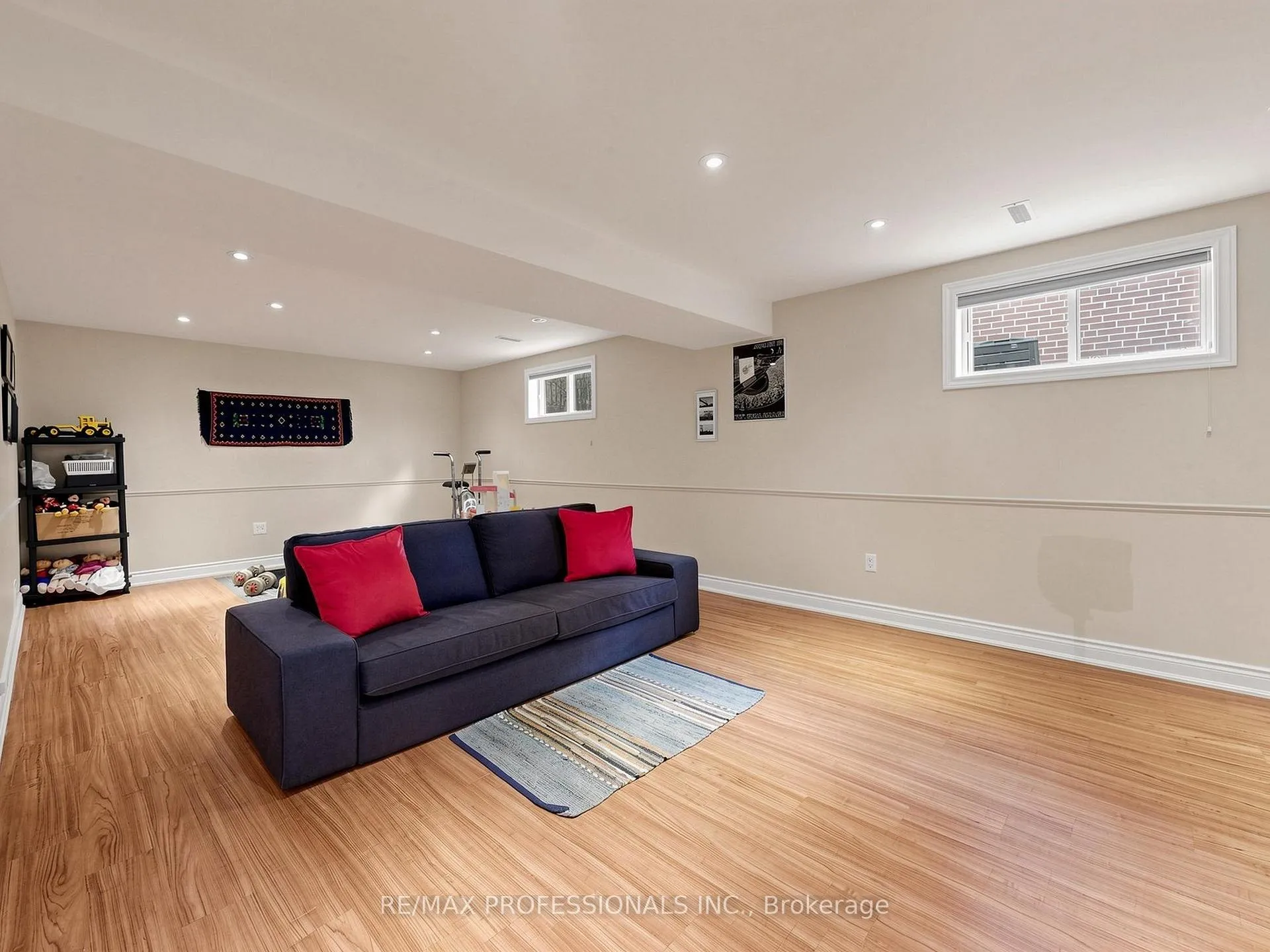 Photo 30 of 5 Muirdale Avenue, Etobicoke, Willowridge-Martingrove-Richview — HOMEH