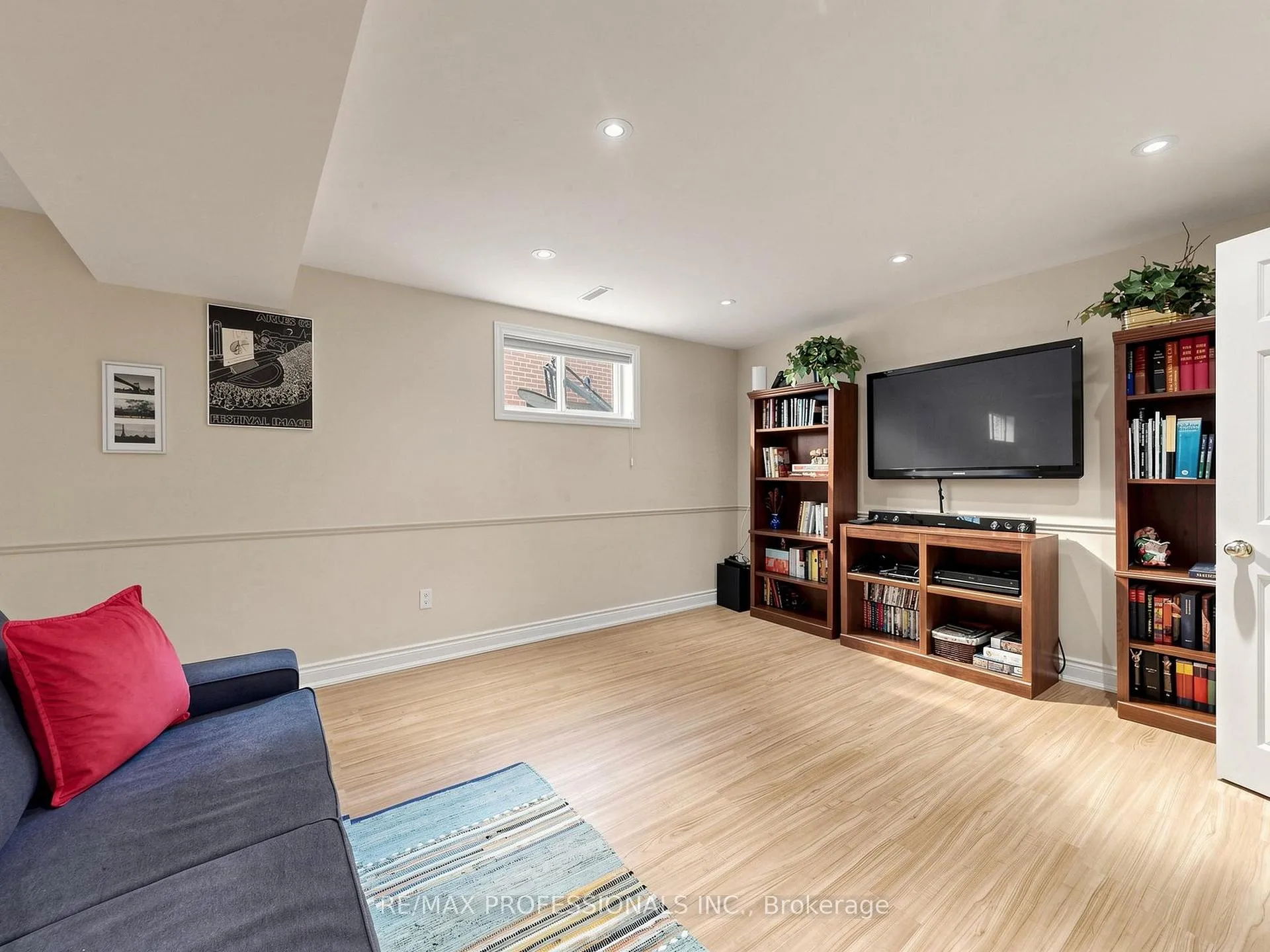 Photo 32 of 5 Muirdale Avenue, Etobicoke, Willowridge-Martingrove-Richview — HOMEH