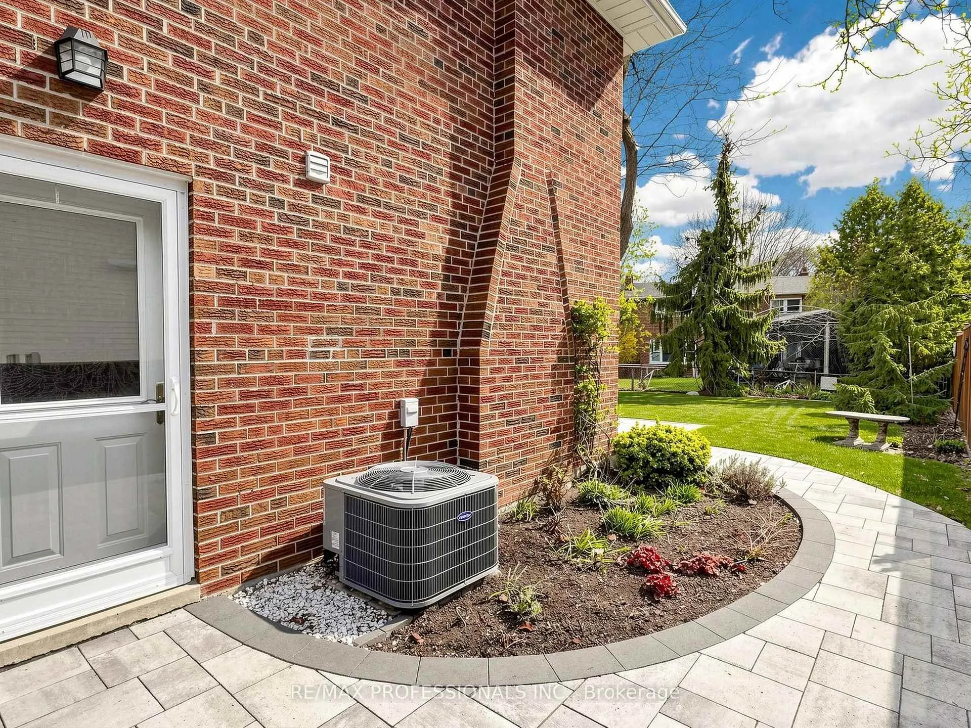 Photo 38 of 5 Muirdale Avenue, Etobicoke, Willowridge-Martingrove-Richview — HOMEH