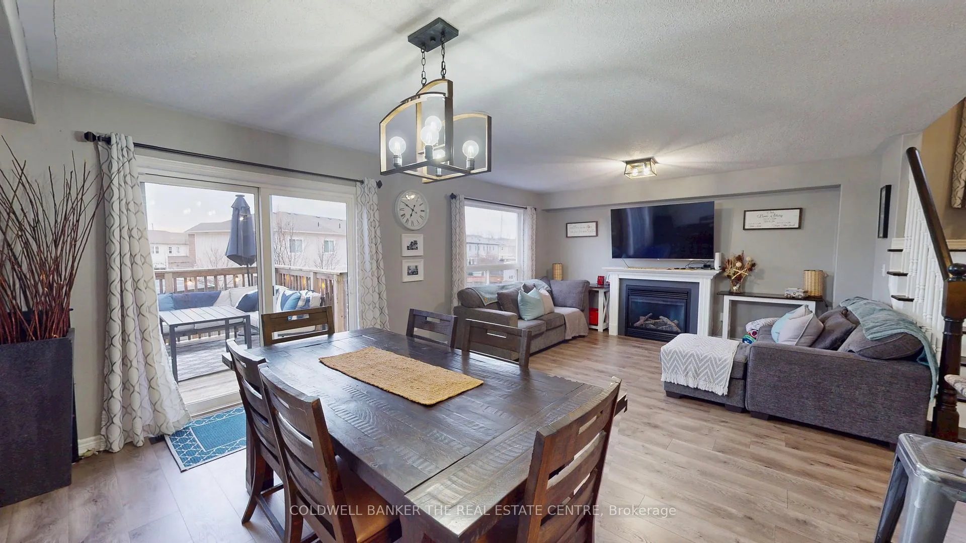 Photo 4 of 61 Pearl Drive, Orillia — HOMEH
