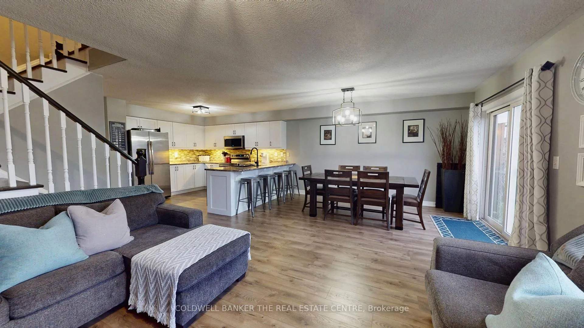 Photo 11 of 61 Pearl Drive, Orillia — HOMEH